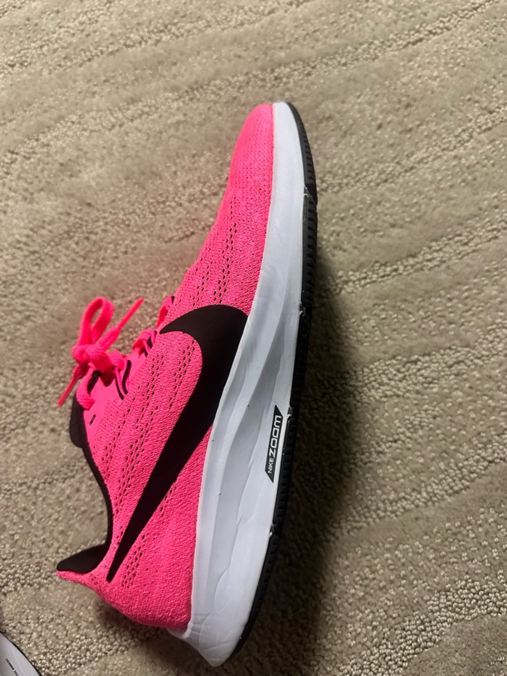 Nike Women's Bright Pink Flyknit Running Sneakers